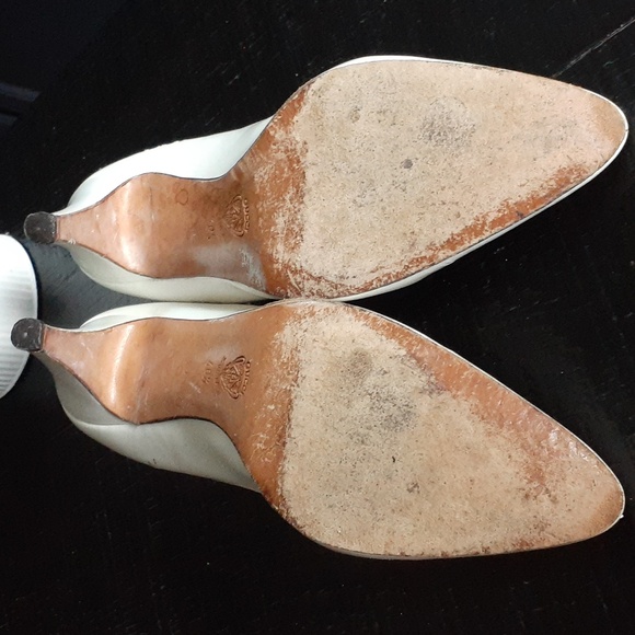 GUCCI VINTAGE HEELS - Picture 10 of 12